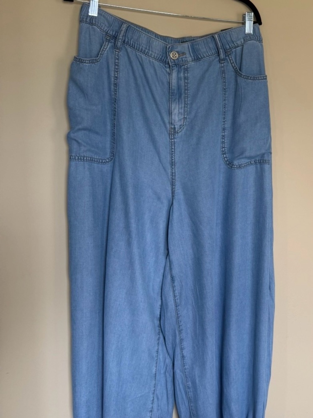 Torrid Slouchy Balloon Lightweight Denim Jeans 18 Short NWT